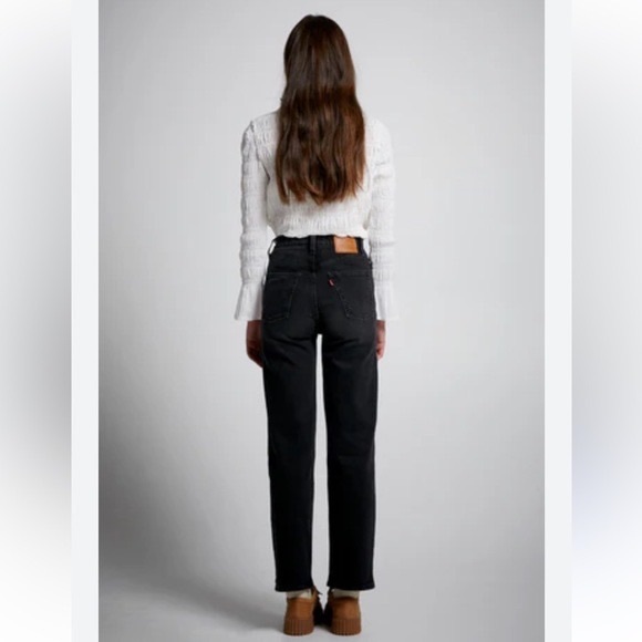 NWT Levis Ribcage Ankle Jeans Black - Picture 2 of 9